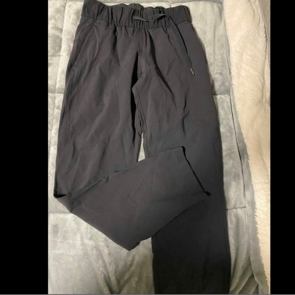 Lululemon pants - Size 2 - Picture 2 of 2